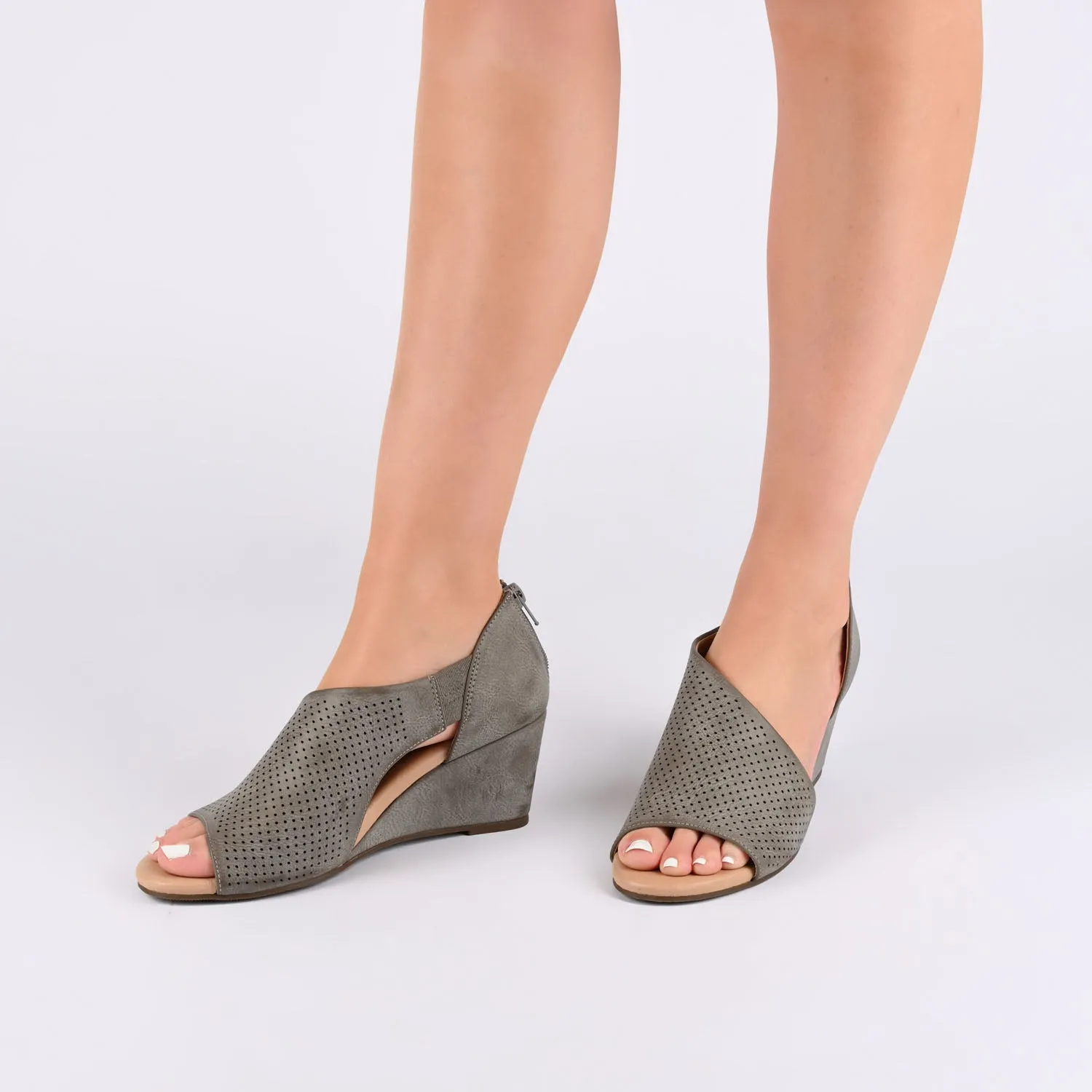 ARETHA WEDGE HEEL SANDALS IN FAUX LEATHER quiet breeze