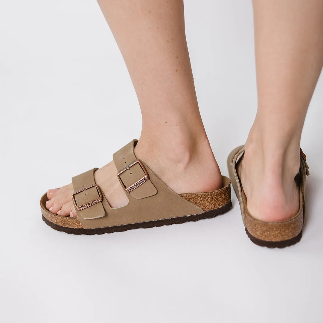 Birkenstock Arizona-Oiled Leather/Tobacco toe room