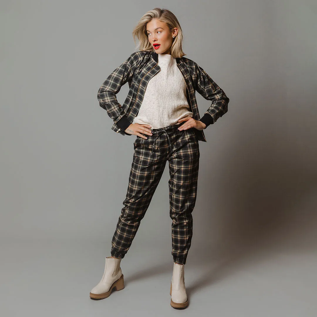 Bonnie Plaid Jetsetters chill outfit