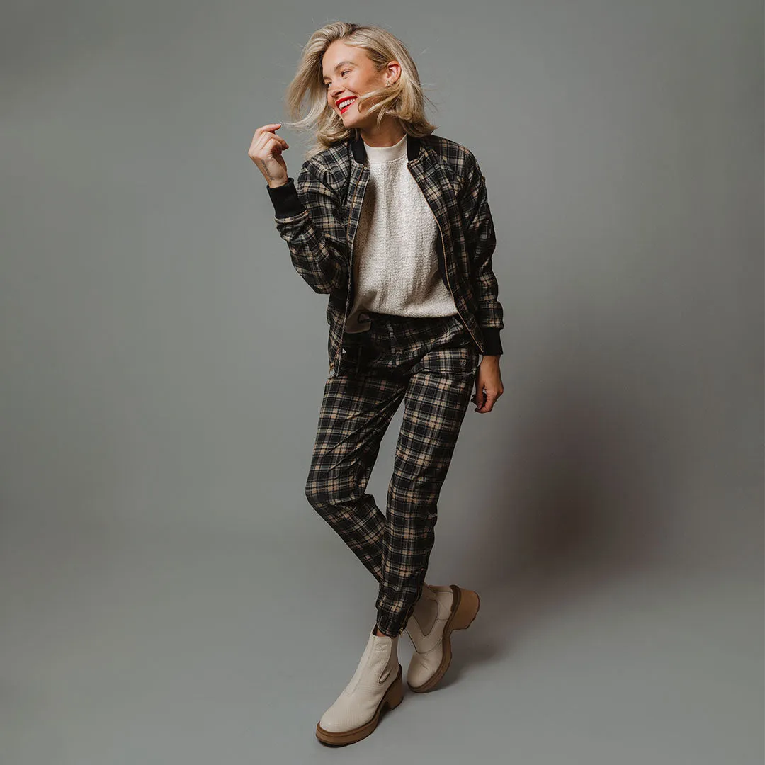 Bonnie Plaid Jetsetters chill outfit