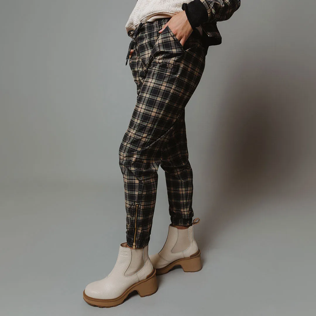 Bonnie Plaid Jetsetters chill outfit