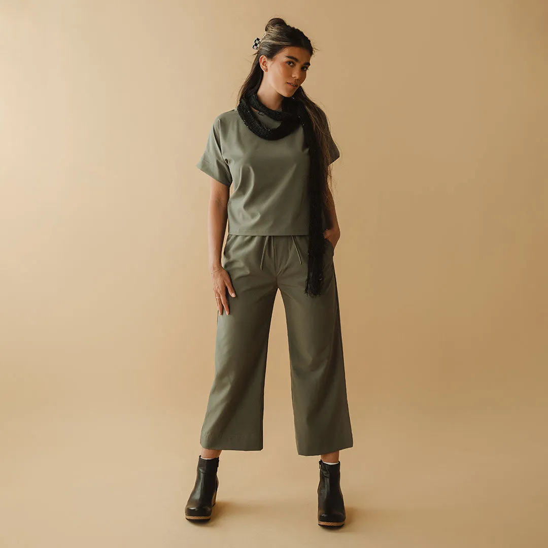 Boss Tee, Olive retro feel