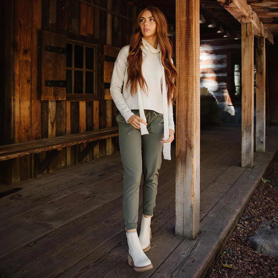 Brighton Pullover, Stone sleep vibe