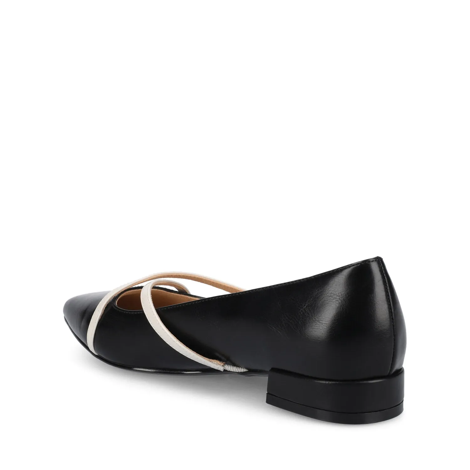 CAMBY DRESS FLAT IN FAUX LEATHER euro casual