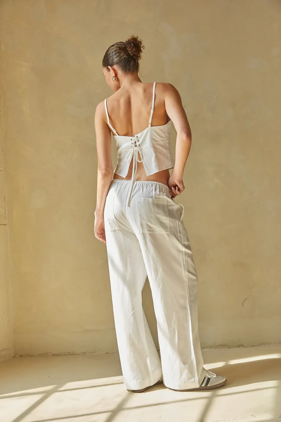 Camille Wide Leg Linen Pants smooth hug