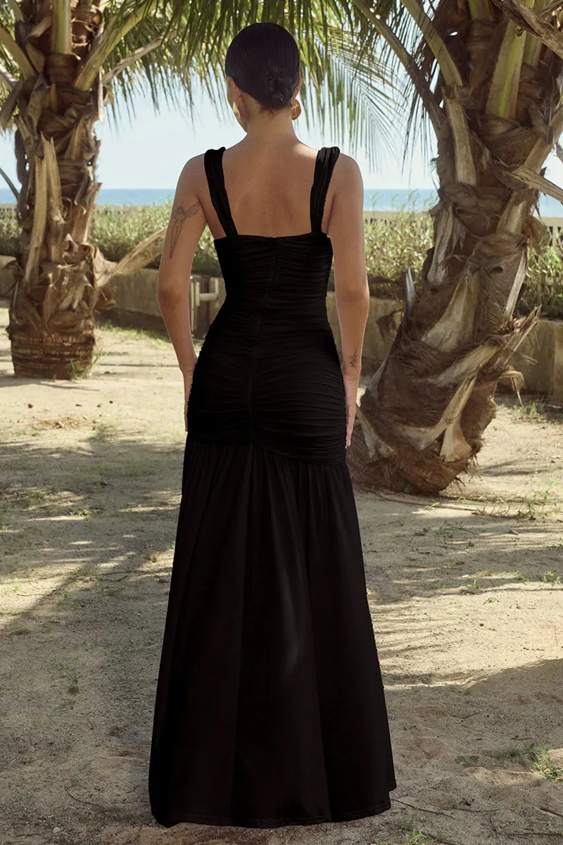 Carly Maxi Dress pose queen