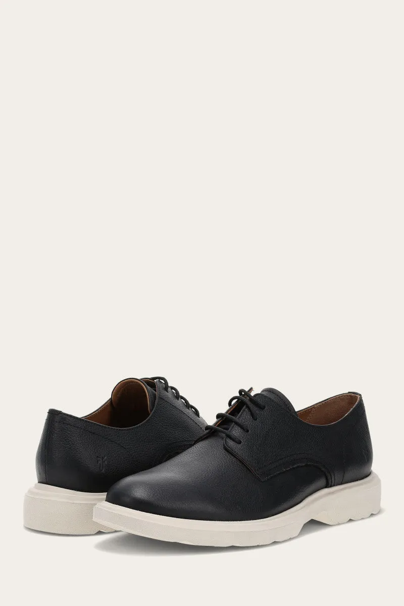 Connor Oxford busy walk