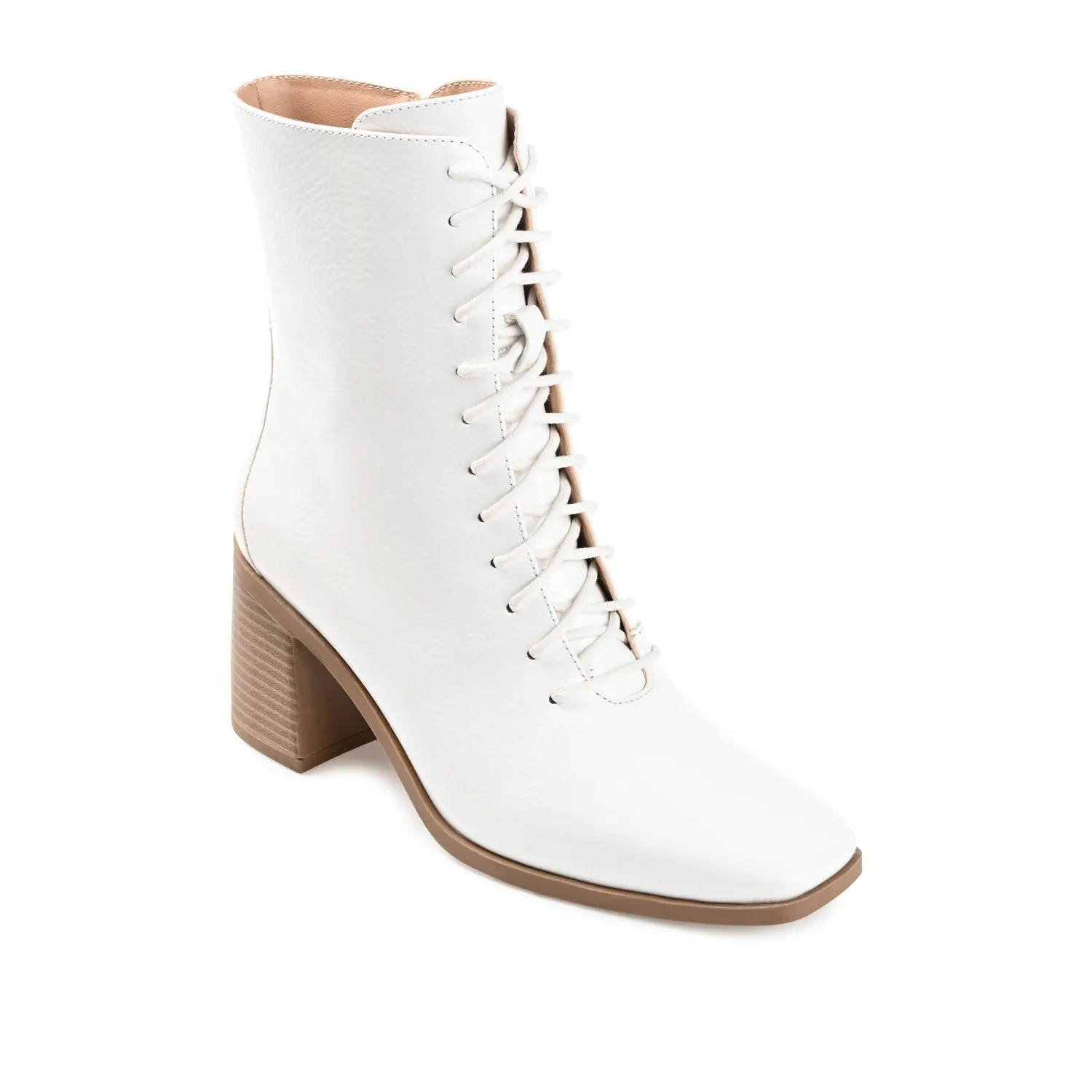 COVVA LACE-UP BOOTIES IN PATENT rainy step