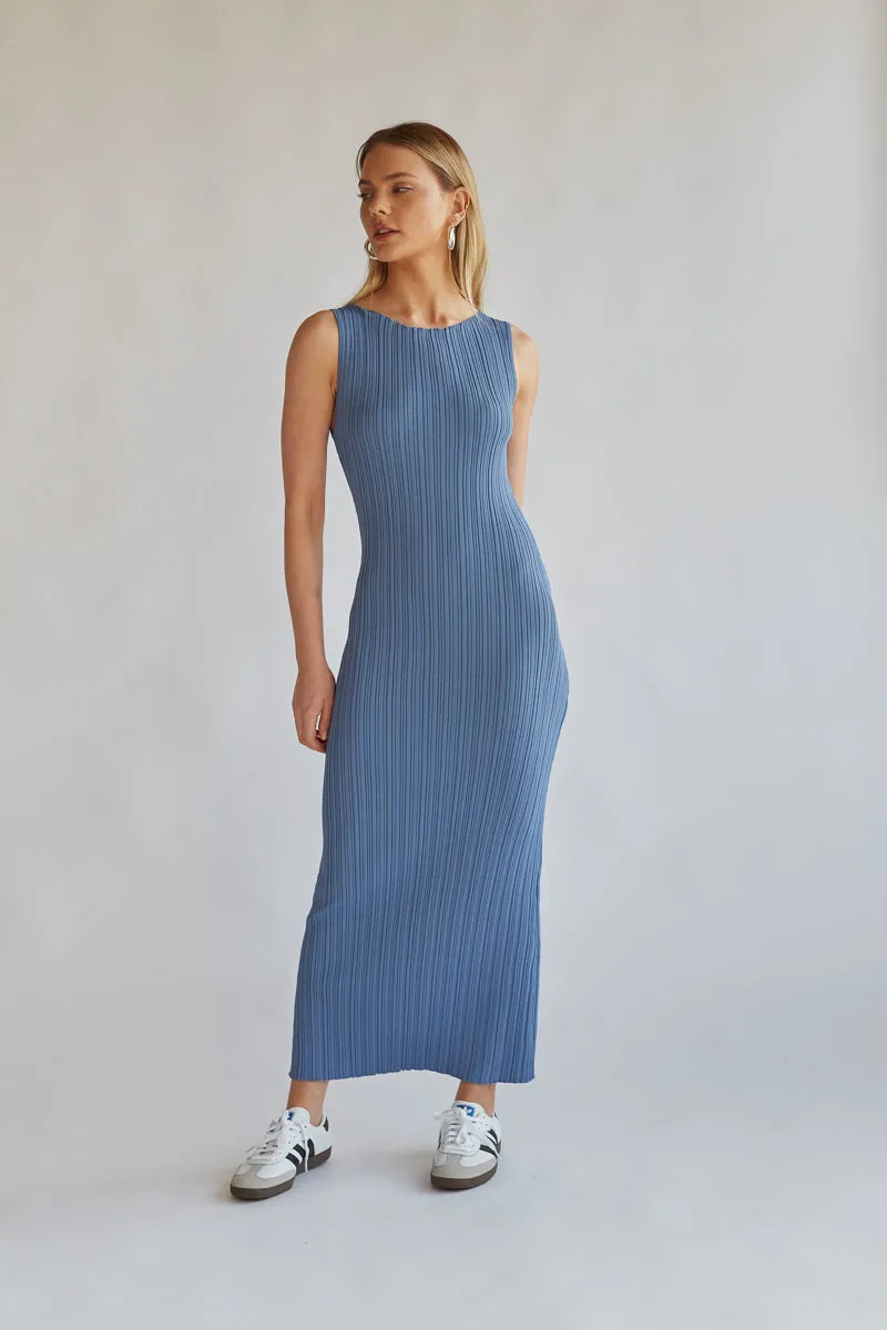 Dariann Sleeveless Ribbed Midi Dress short snap