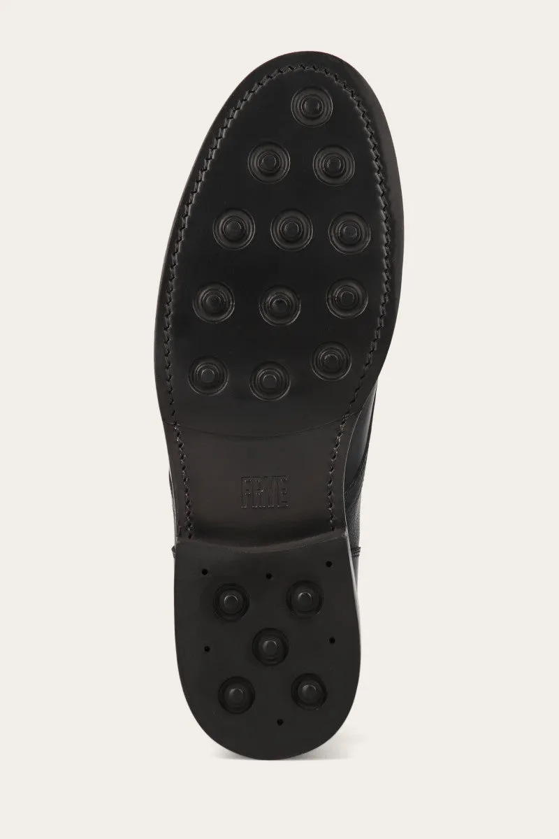 Dylan Lace Up bold point