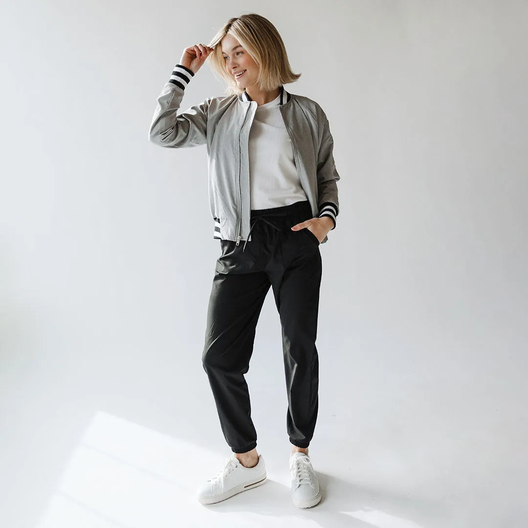 Everywhere Joggers, Black balance tone