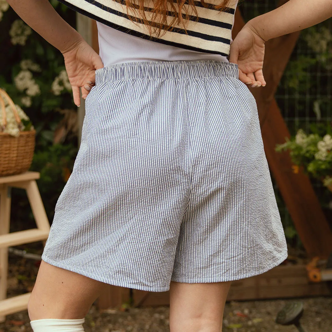 Harvest Shorts, Navy Seersucker travel pick