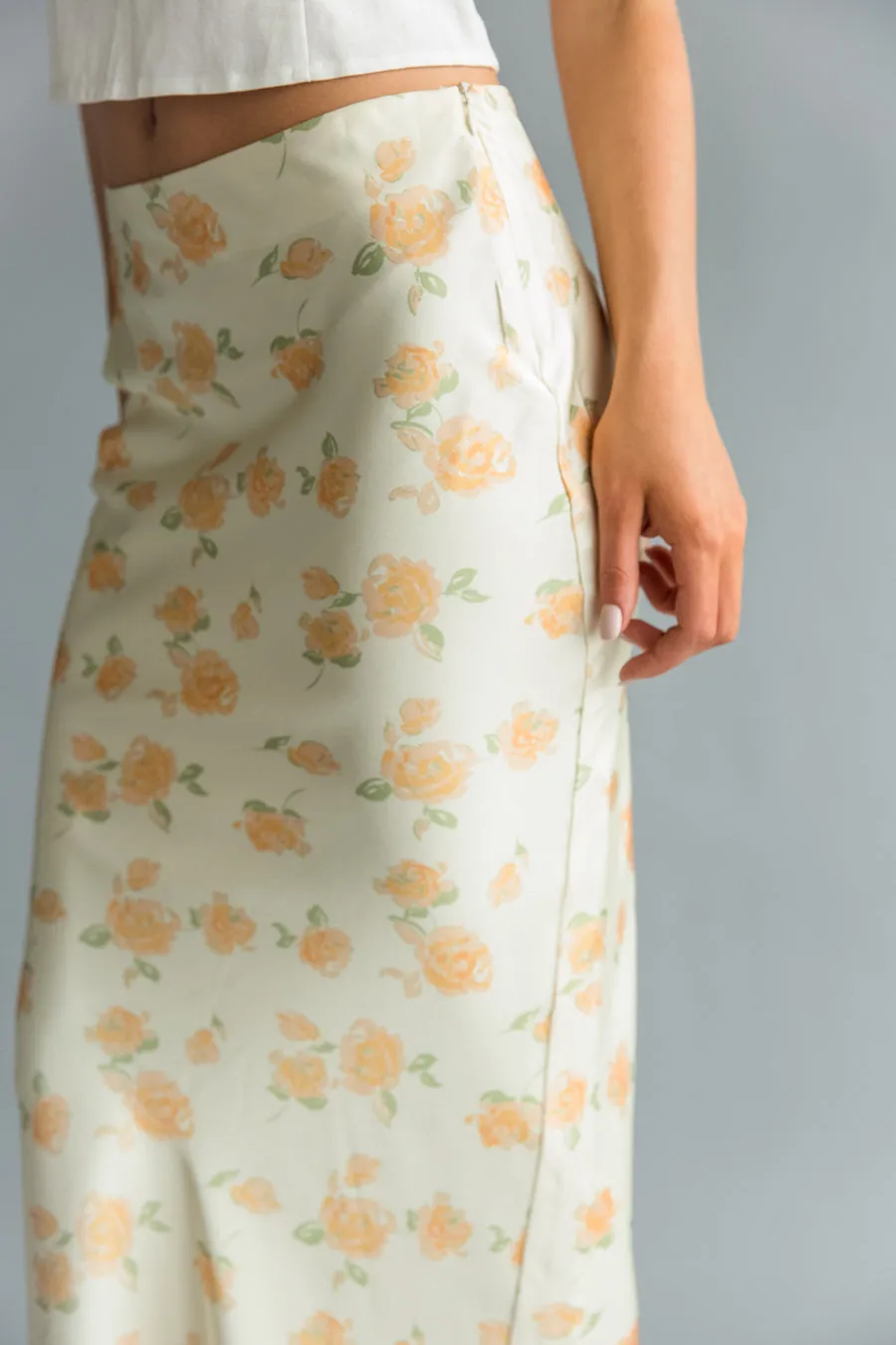 Issa Floral Satin Maxi Skirt free twist