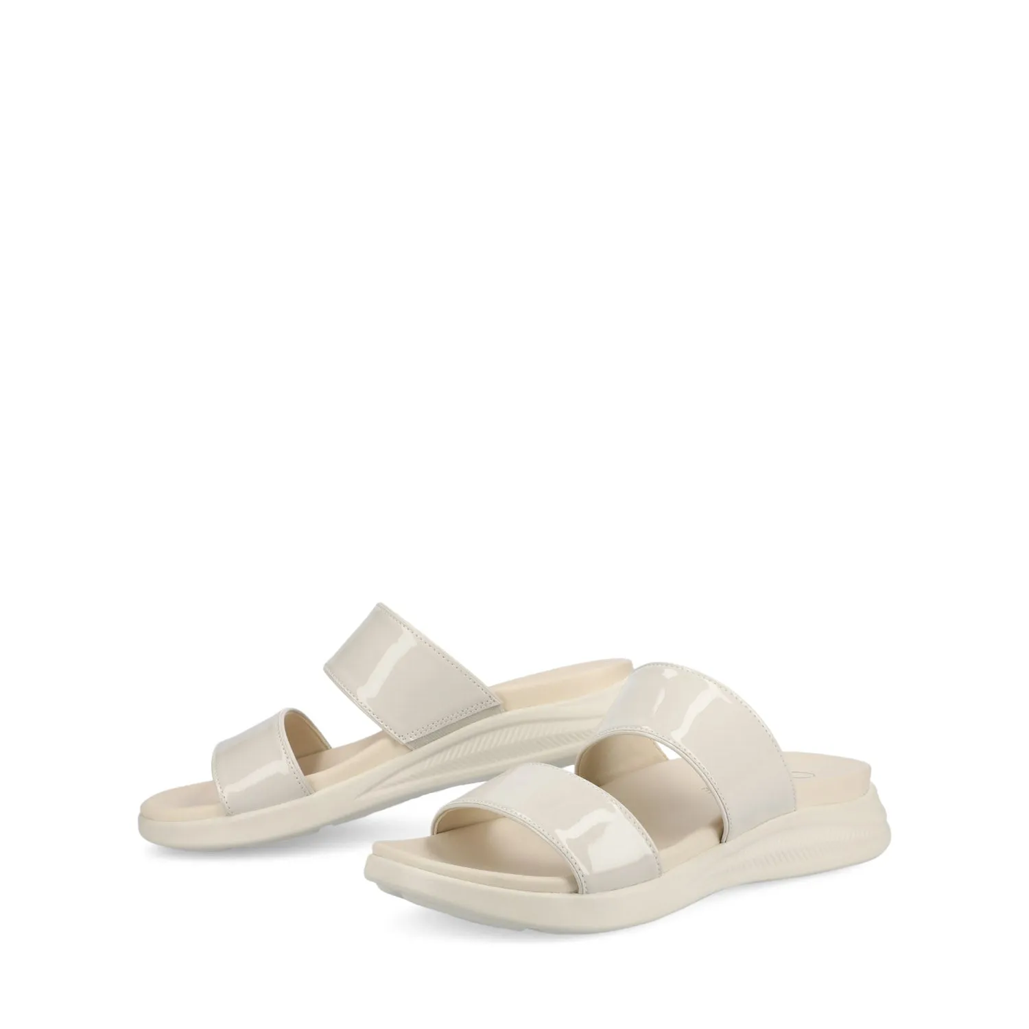 JANIS SLIP ON SANDALS IN PATENT shock pad