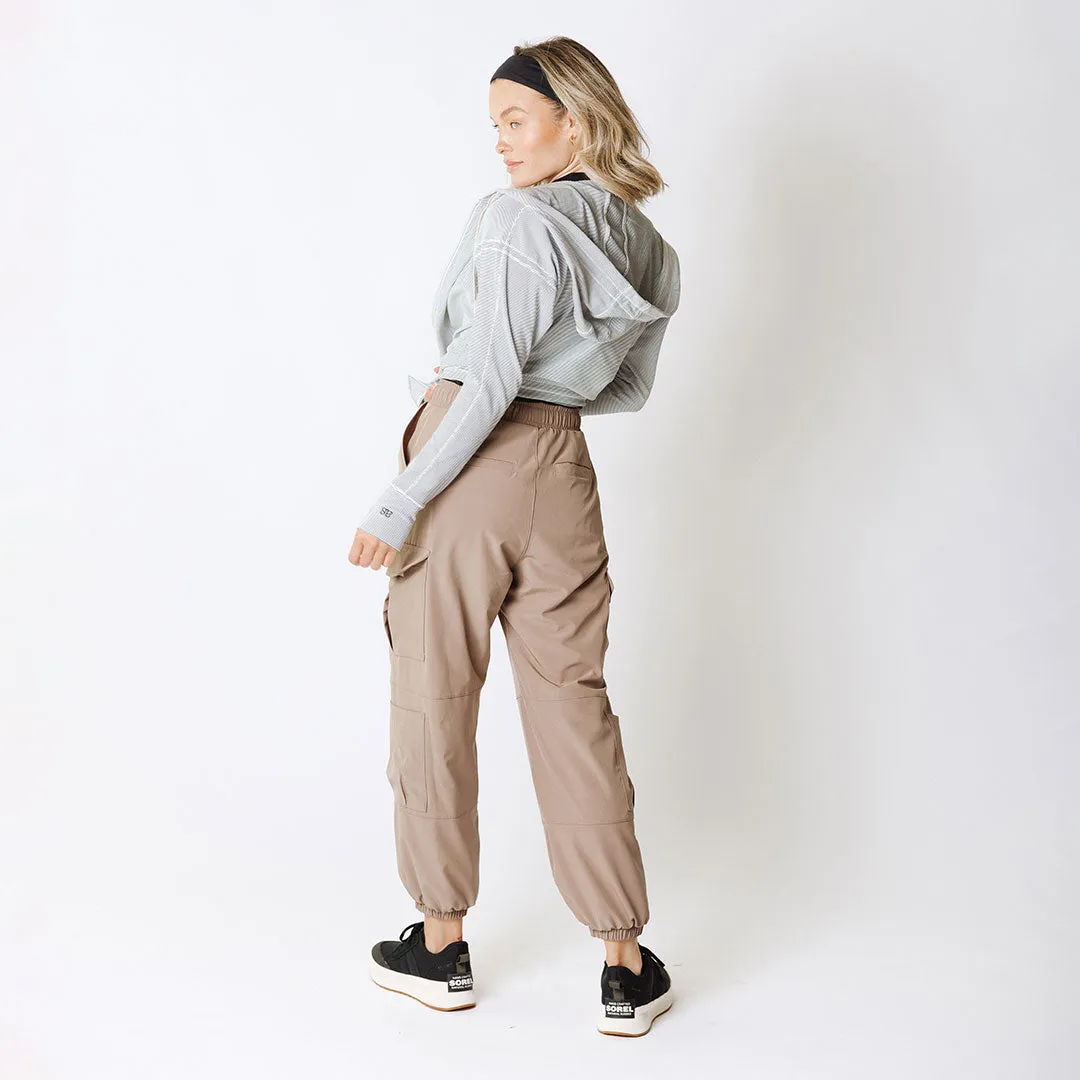 Jetsetter Cargo Joggers, Chestnut chill outfit