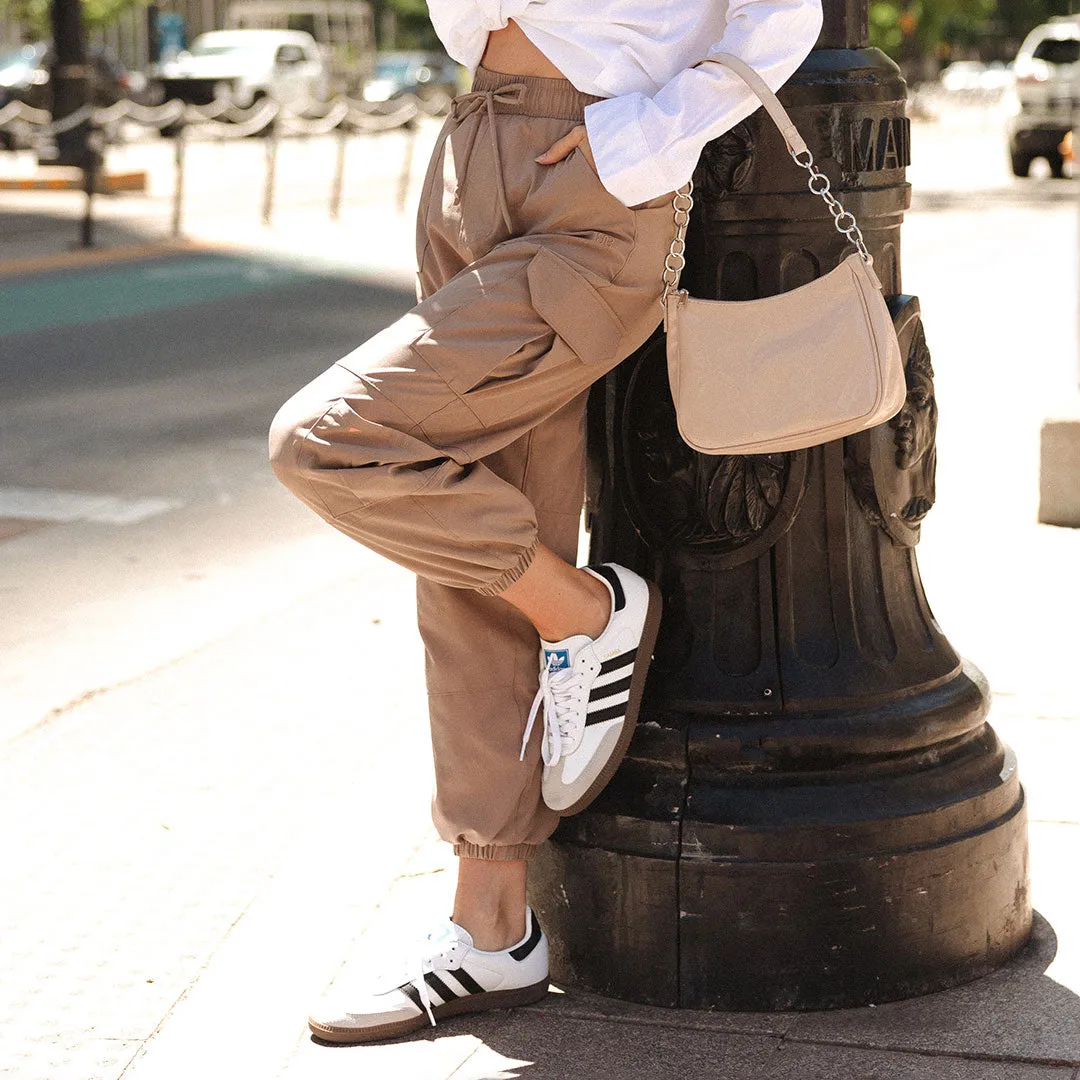 Jetsetter Cargo Joggers, Chestnut chill outfit