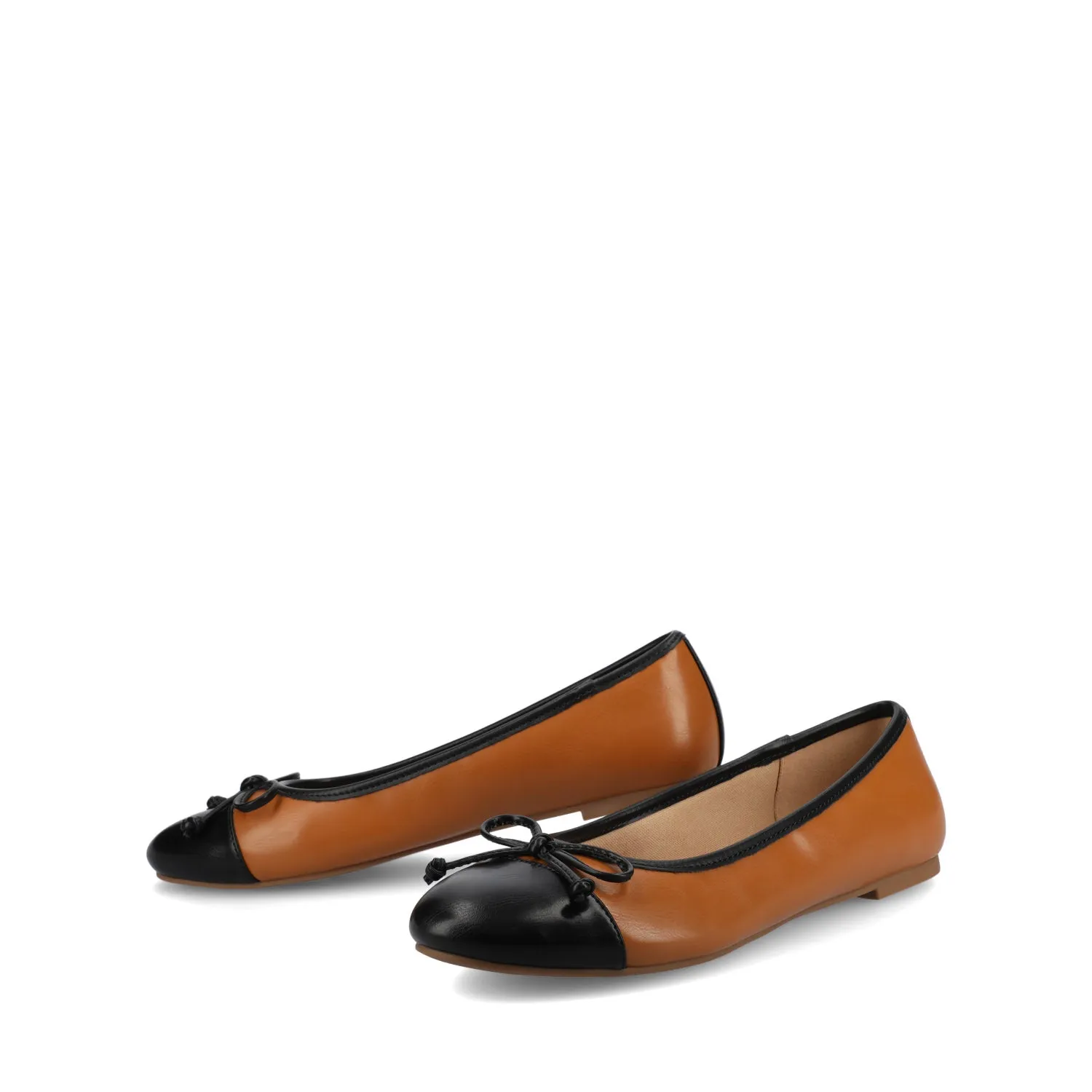 KAIAH CAPTOE BALLET FLATS IN FAUX LEATHER work vibe