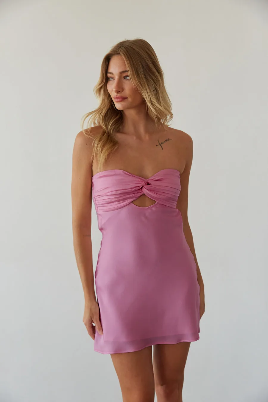 Kiara Keyhole Open Back Mini Dress london wind