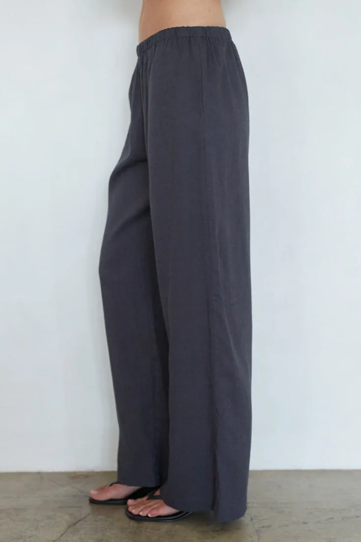 Kyle Pull On Linen Pants ride strong
