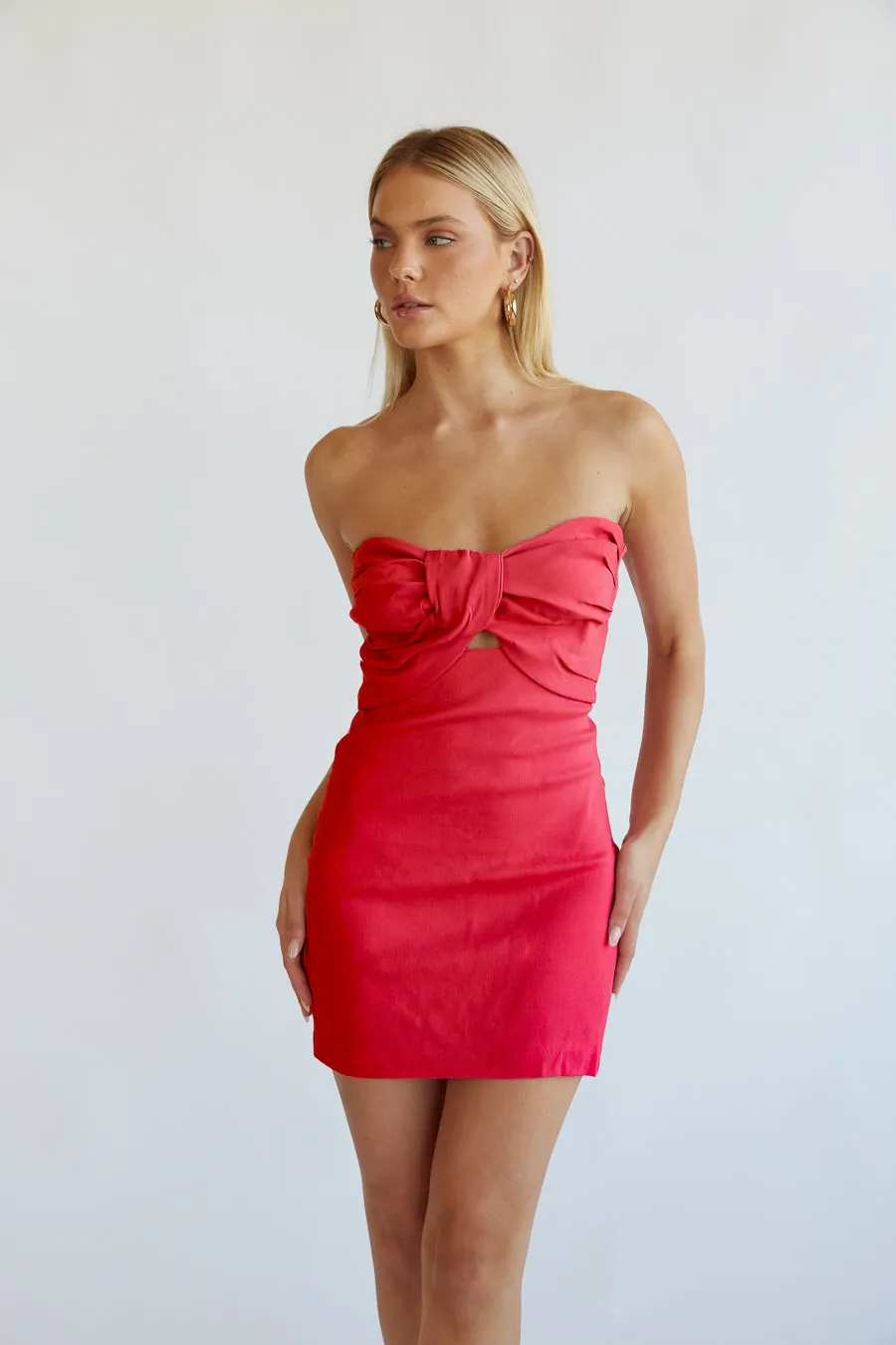 Kynlee Twist Front Mini Dress fit body