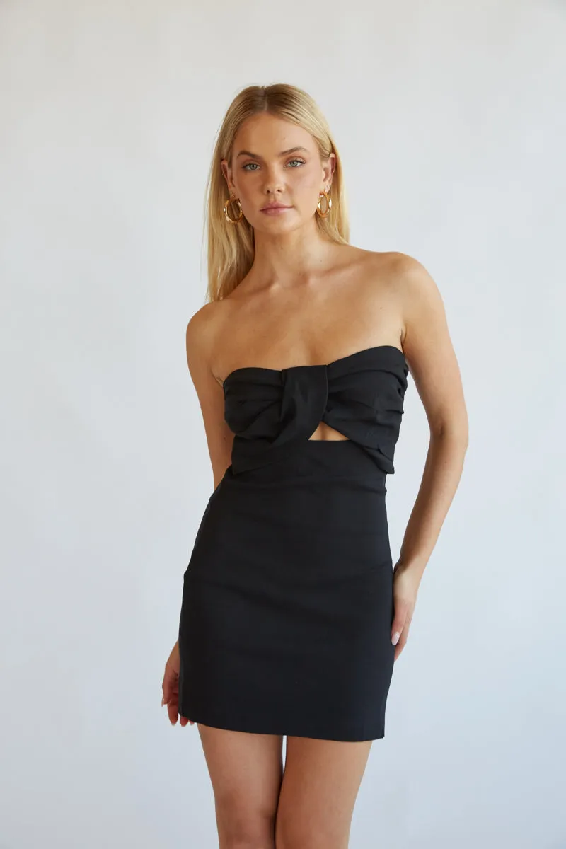 Kynlee Twist Front Mini Dress fit body