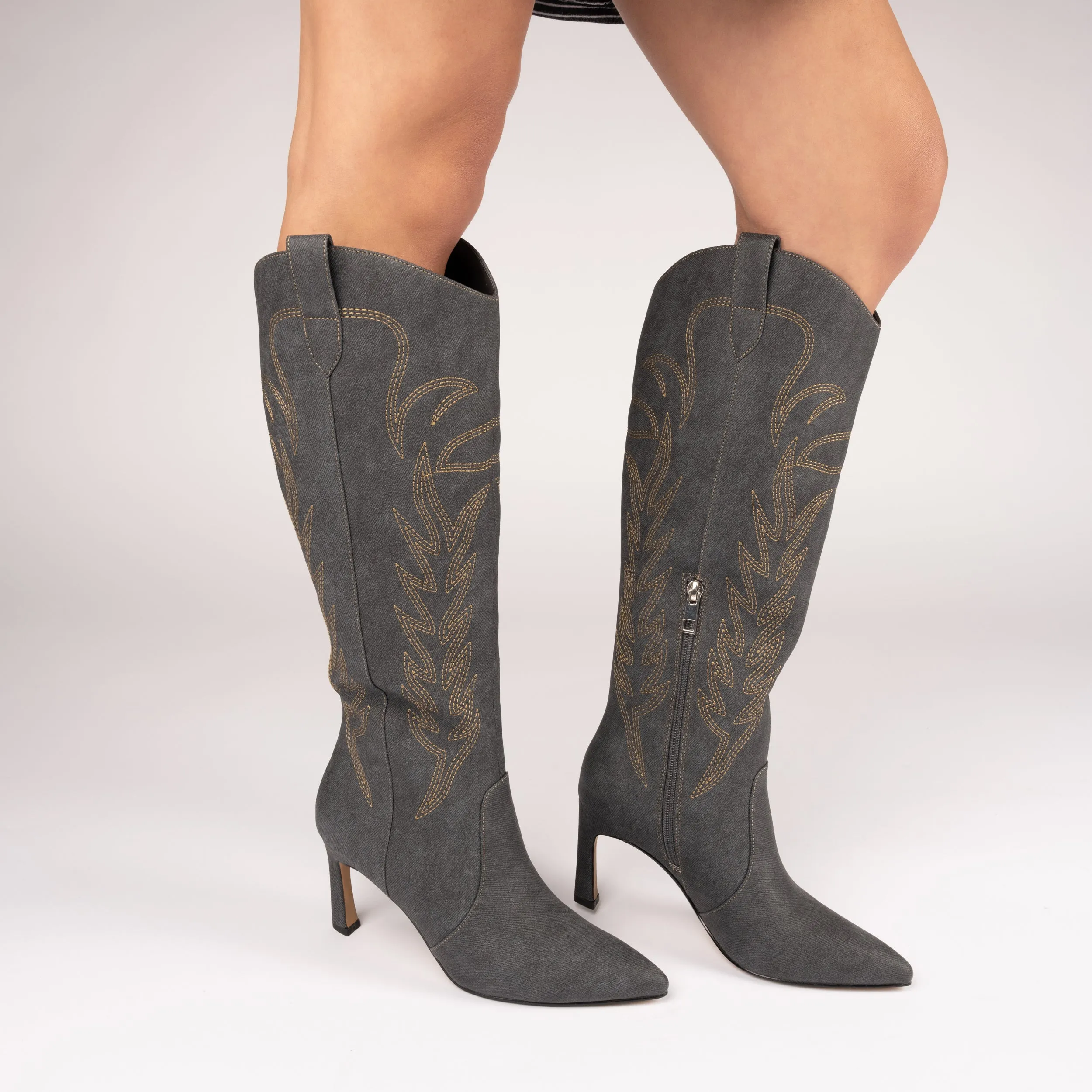 LARAMIE KNEE HIGH WESTERN BOOTS dress edge