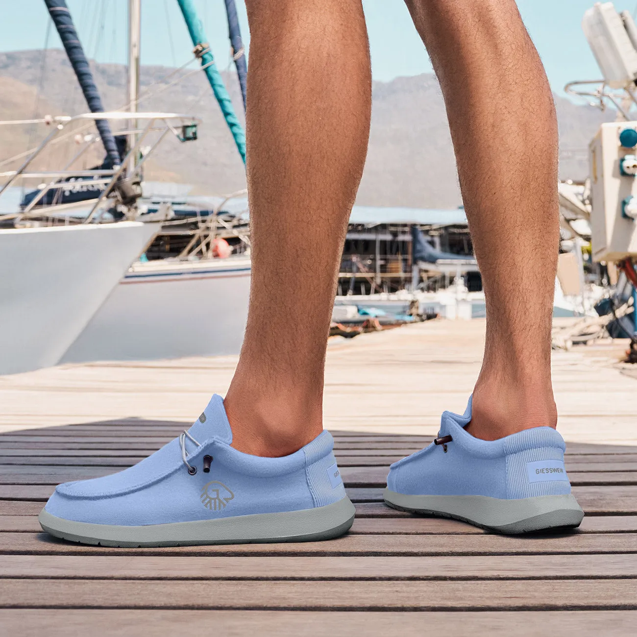 Merino Moccasin Men zip pull
