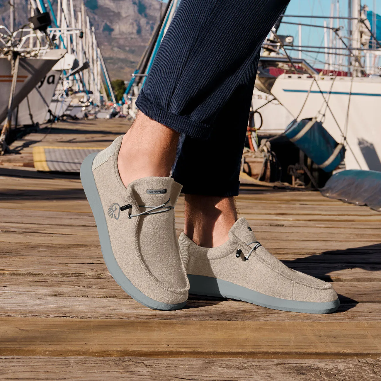 Merino Moccasin Men zip pull