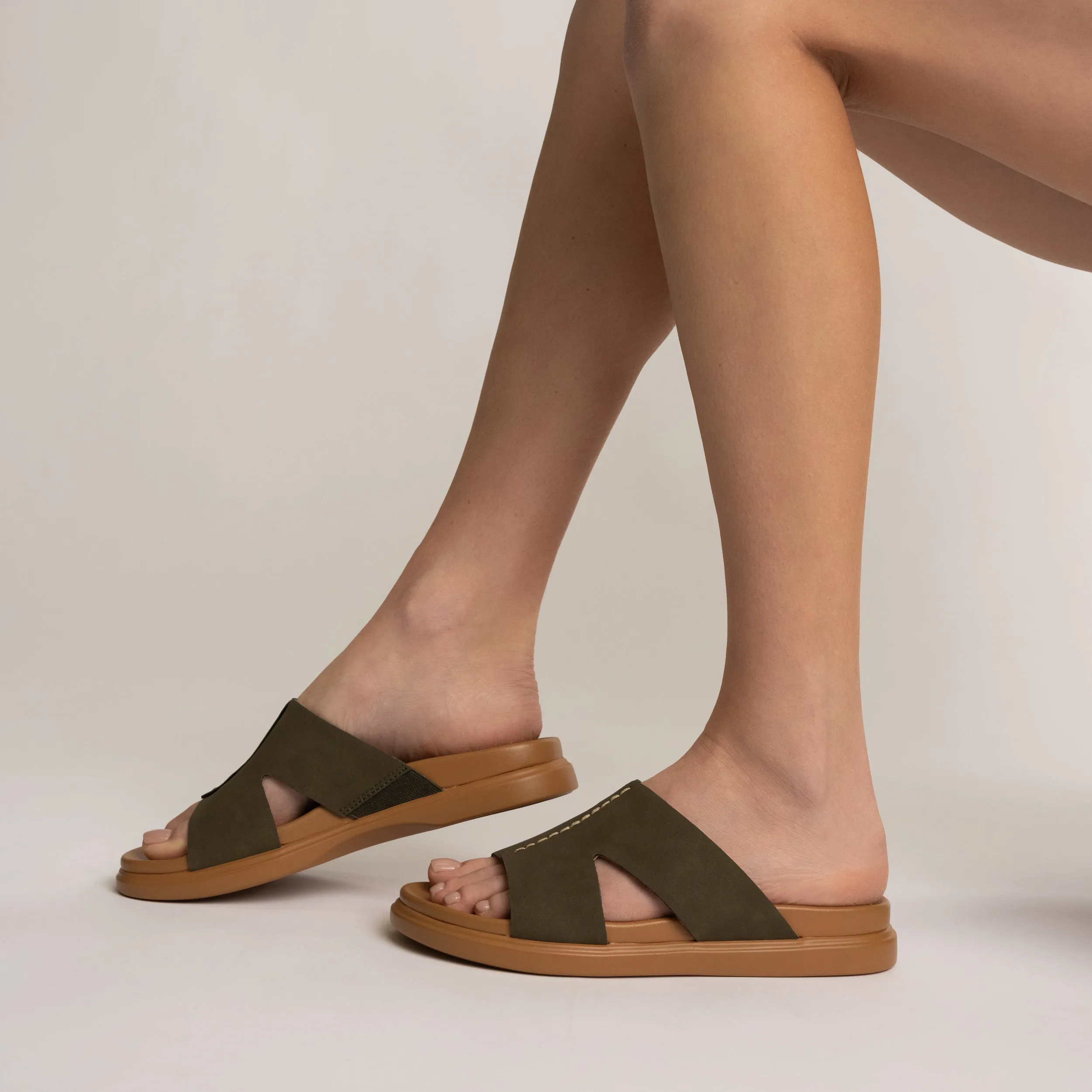 MISEY SINGLE BAND SLIP ON SANDALS zen feel