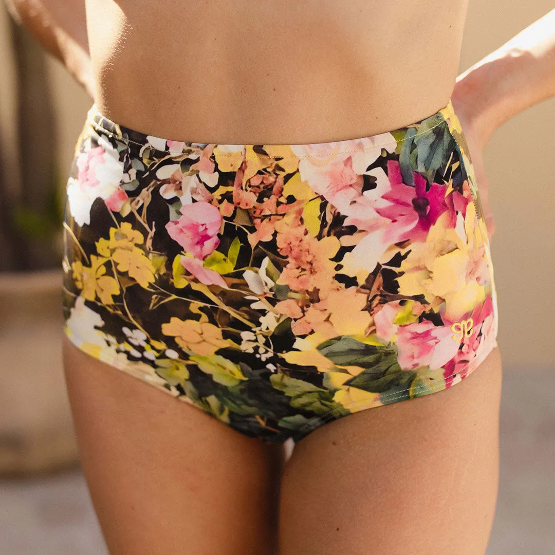 Rosalia High-Waisted Bottoms back fit