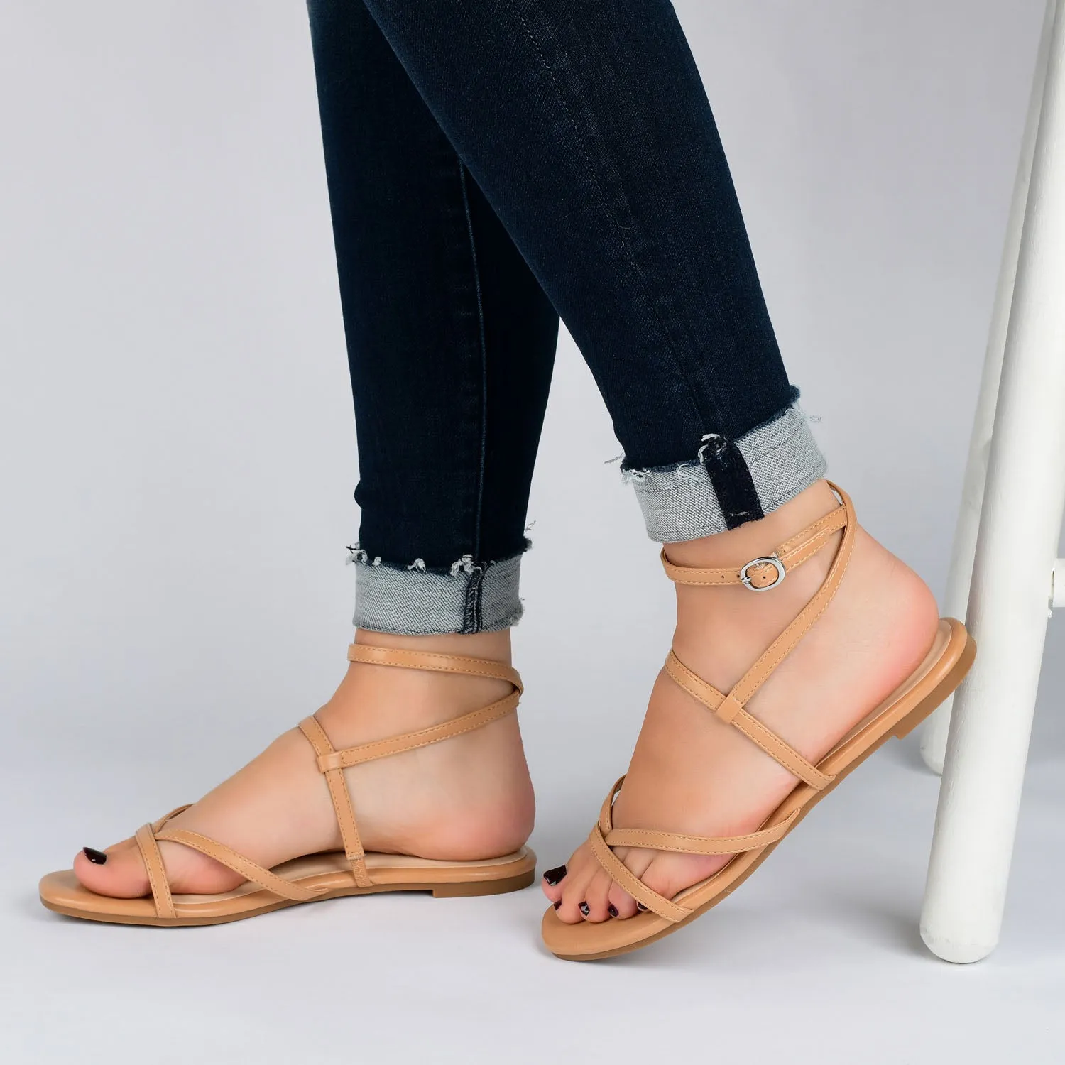 SERISSA CRISSCROSS SANDAL IN FAUX LEATHER light sole