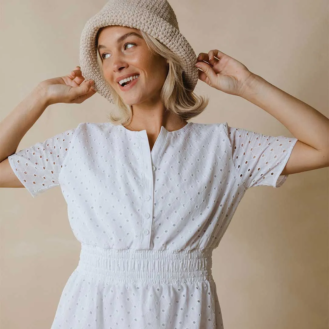 Tea Party Dress, White moist feel