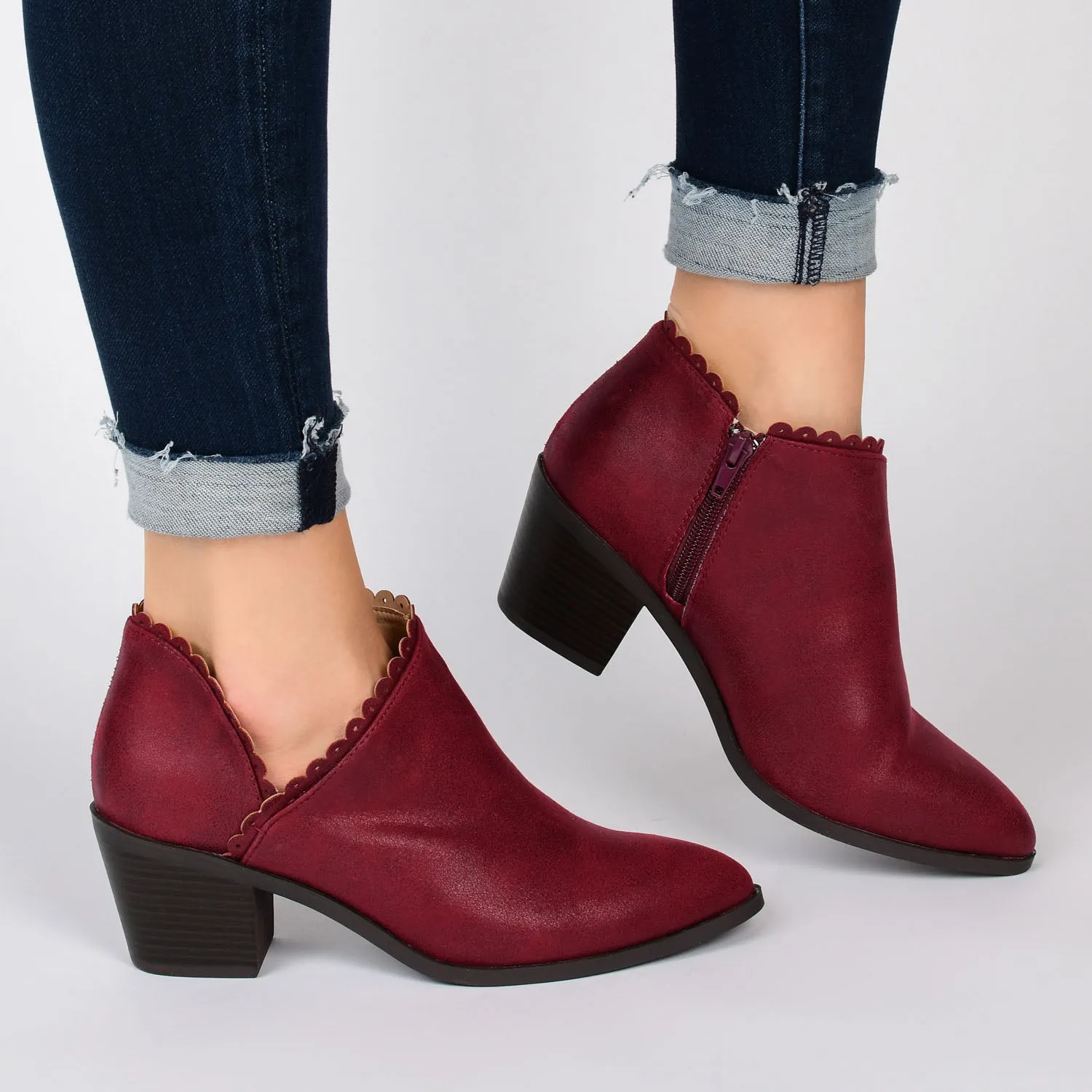 TESSA CUTOUT BOOTIE IN FAUX LEATHER snow proof