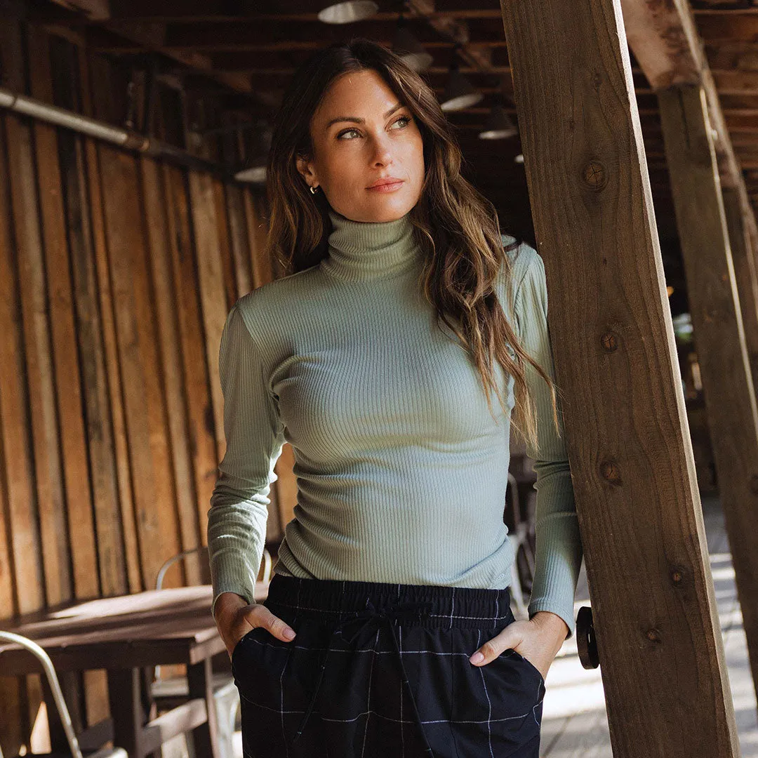 Tessa Long Sleeve, Sage neat life