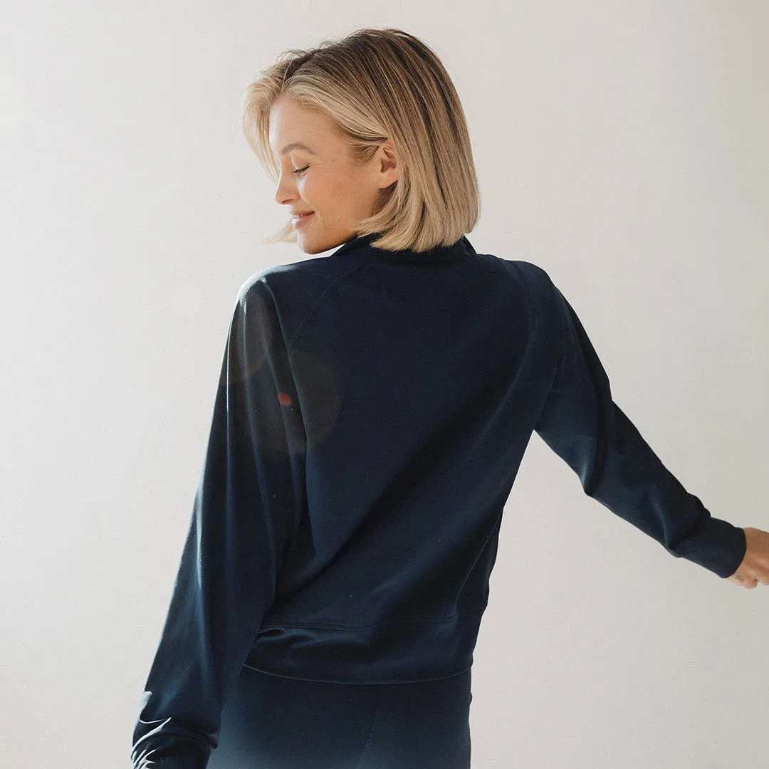 The Gotta Run 1/4 Zip, Navy early spring