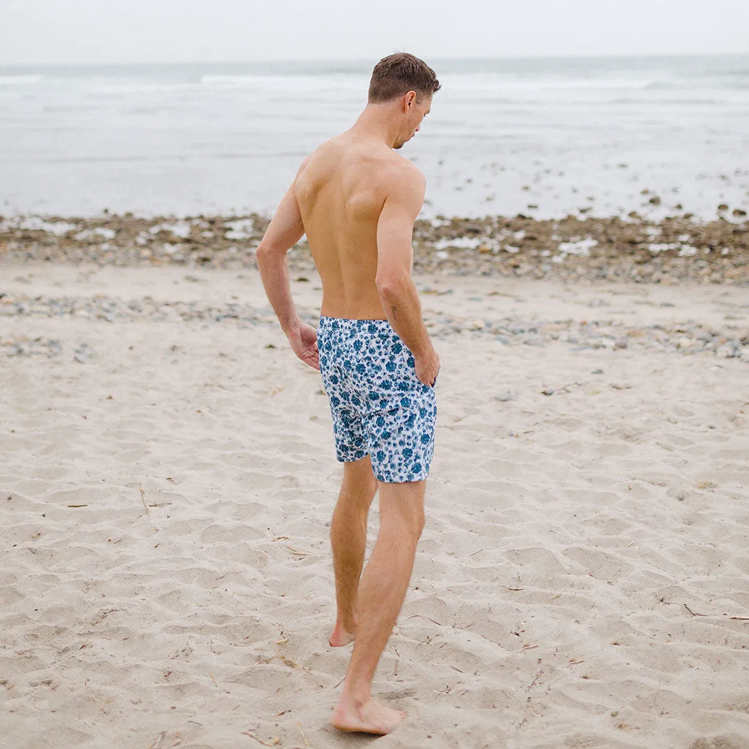 Wind and Sea Shorts, Santorini dock ready