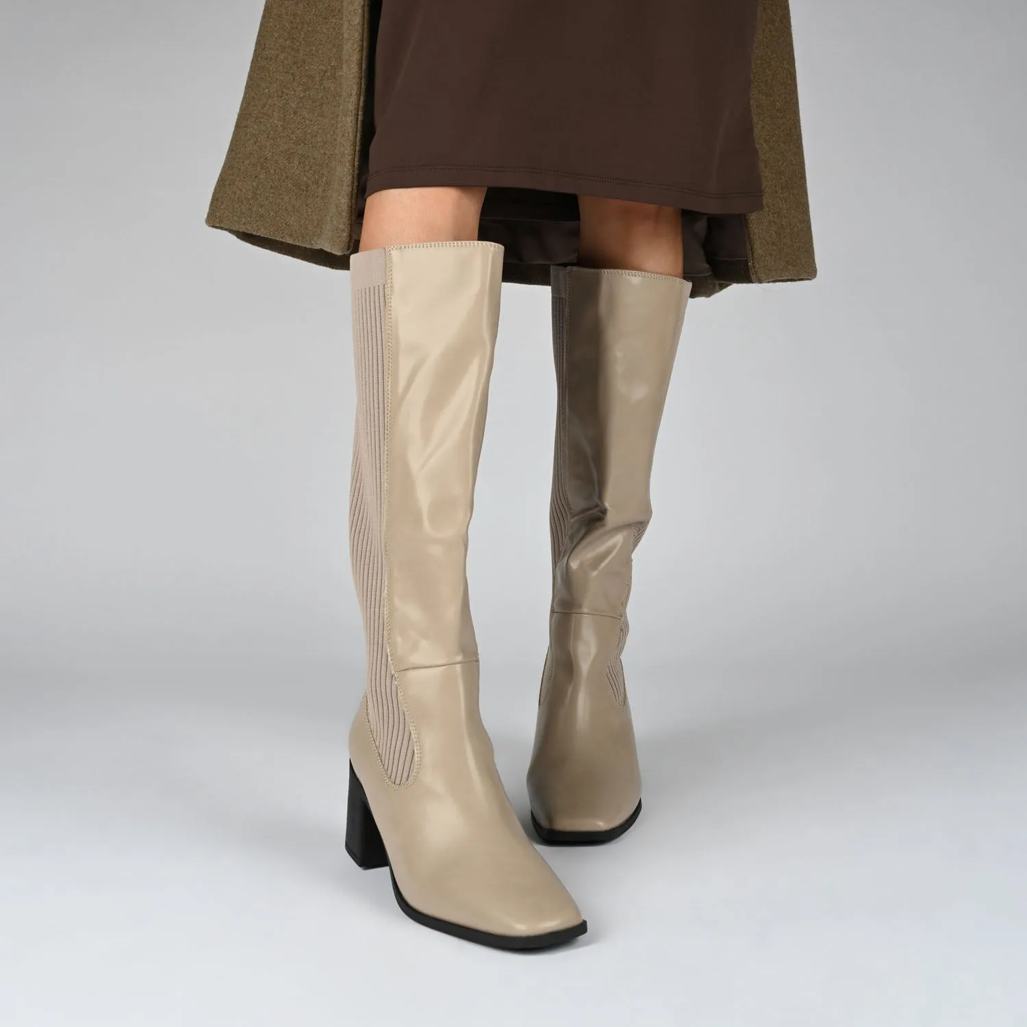 WINNY KNEE HIGH BOOTS IN FAUX LEATHER road trip