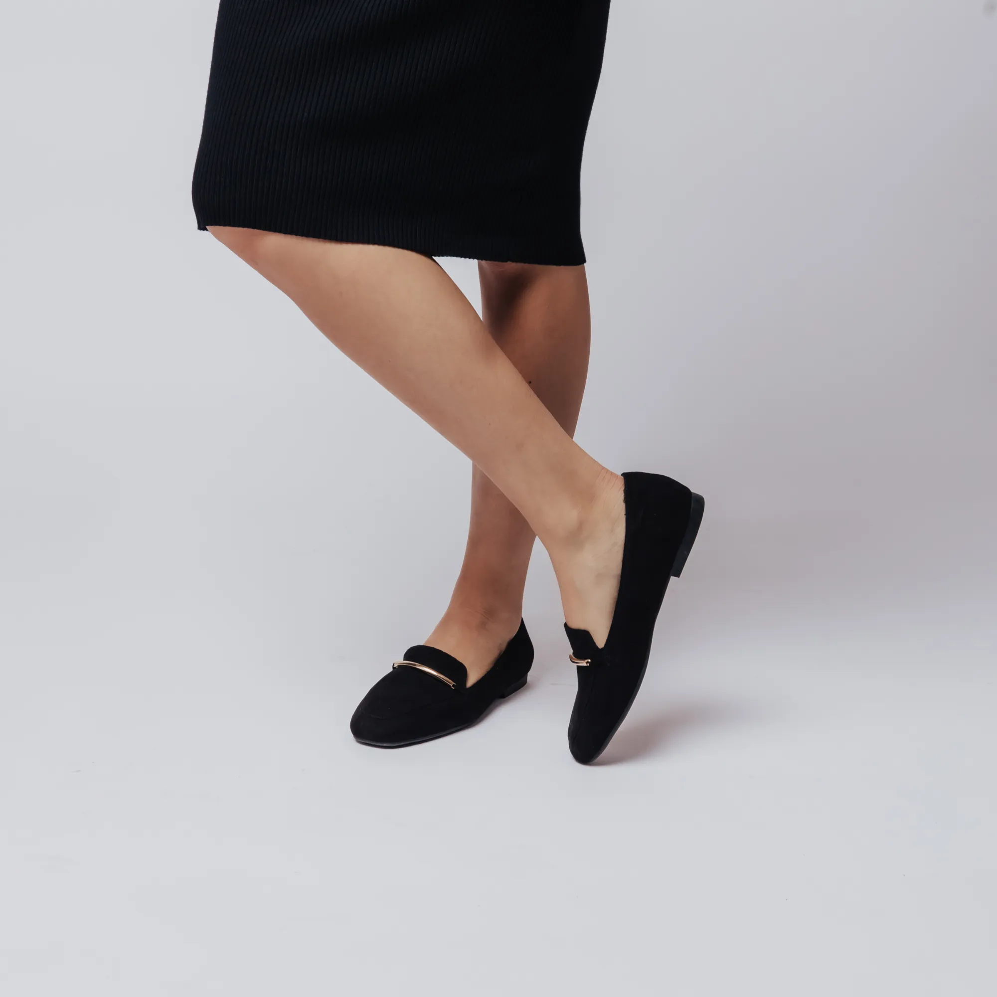 WRENN LOAFER FLATS IN FAUX LEATHER summer cool