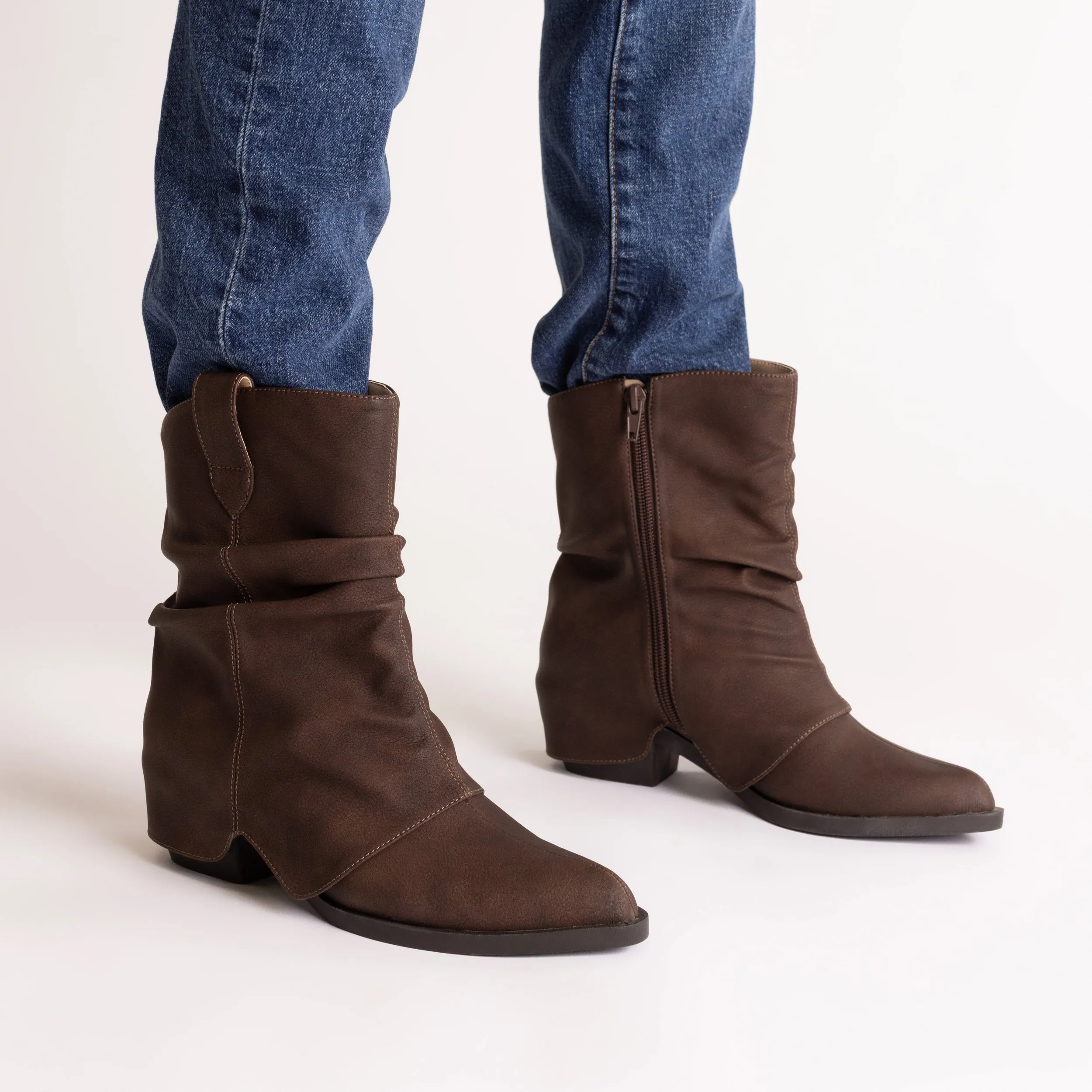 WYNETTE WESTERN ANKLE BOOTIES tough wear